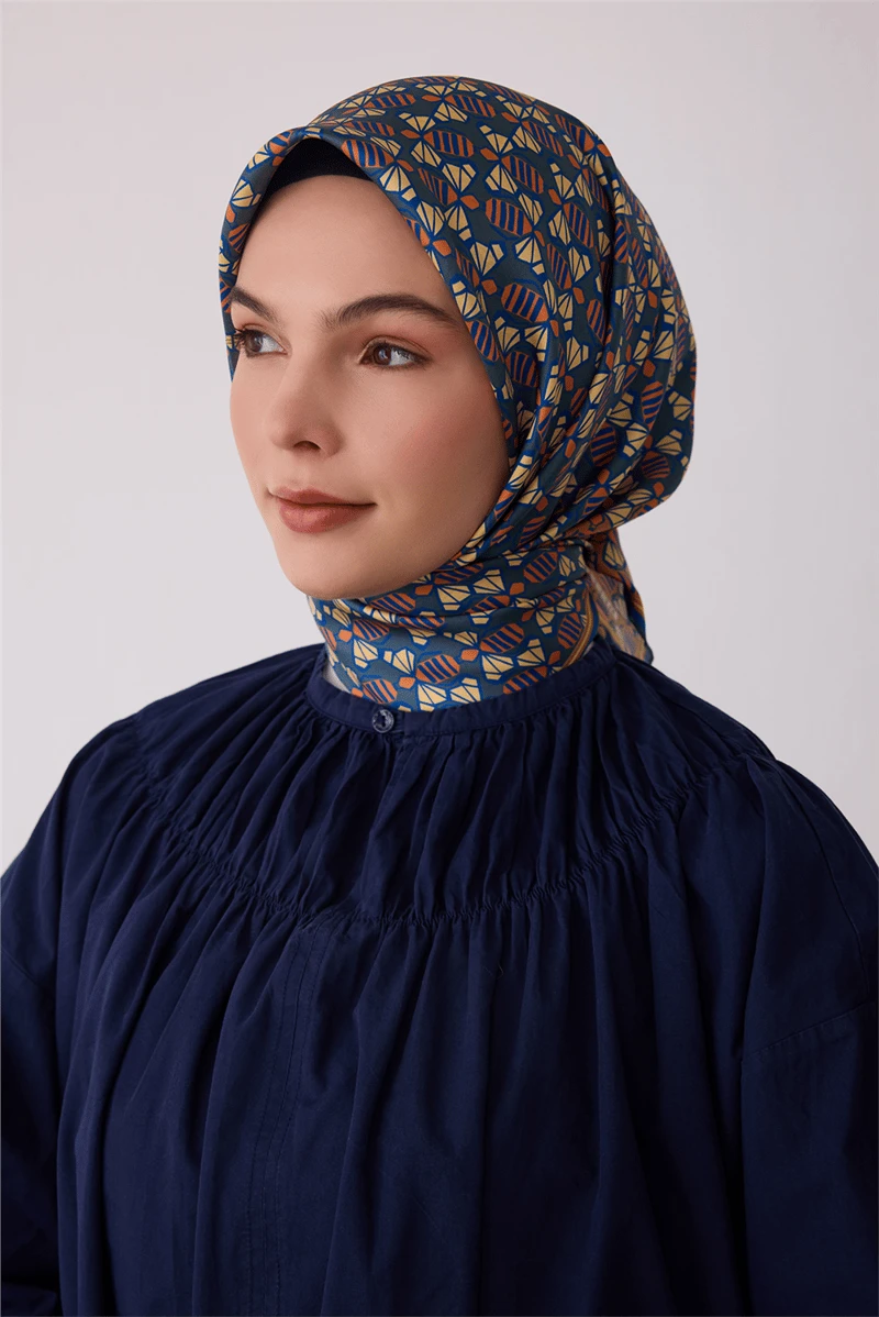53 Belli Twill İpek Eşarp 4403D