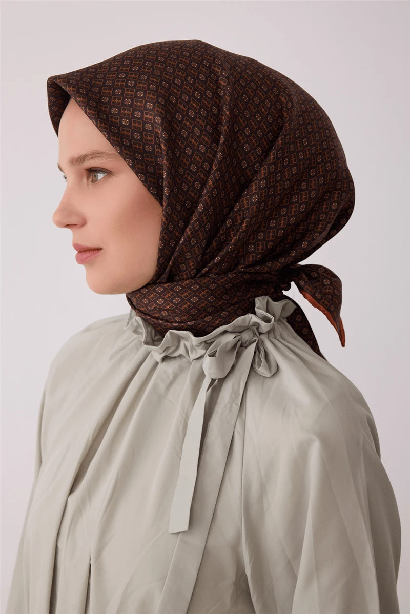 53 Belli Twill İpek Eşarp 4418D