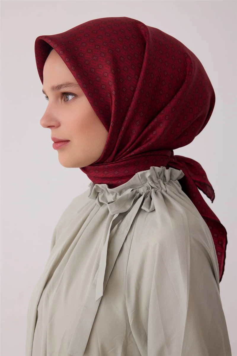 55 Belli Twill İpek Eşarp 4418D