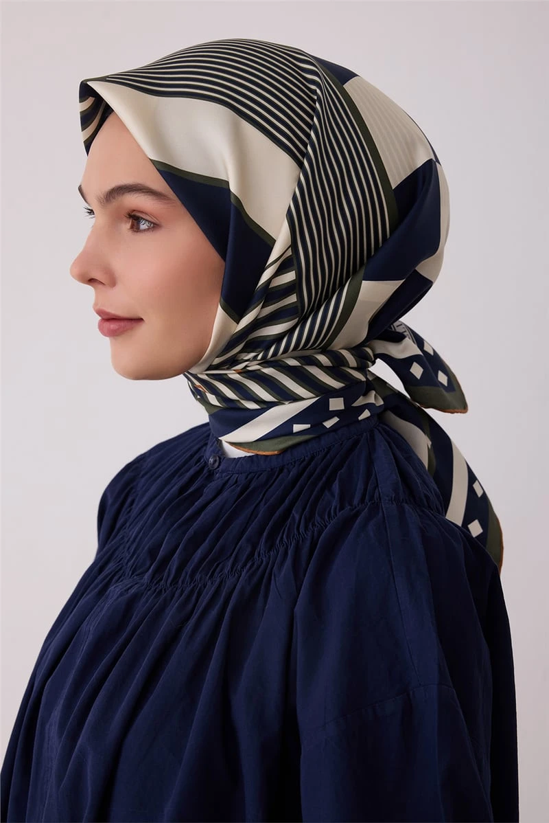 56 Belli Twill İpek Eşarp 4401D