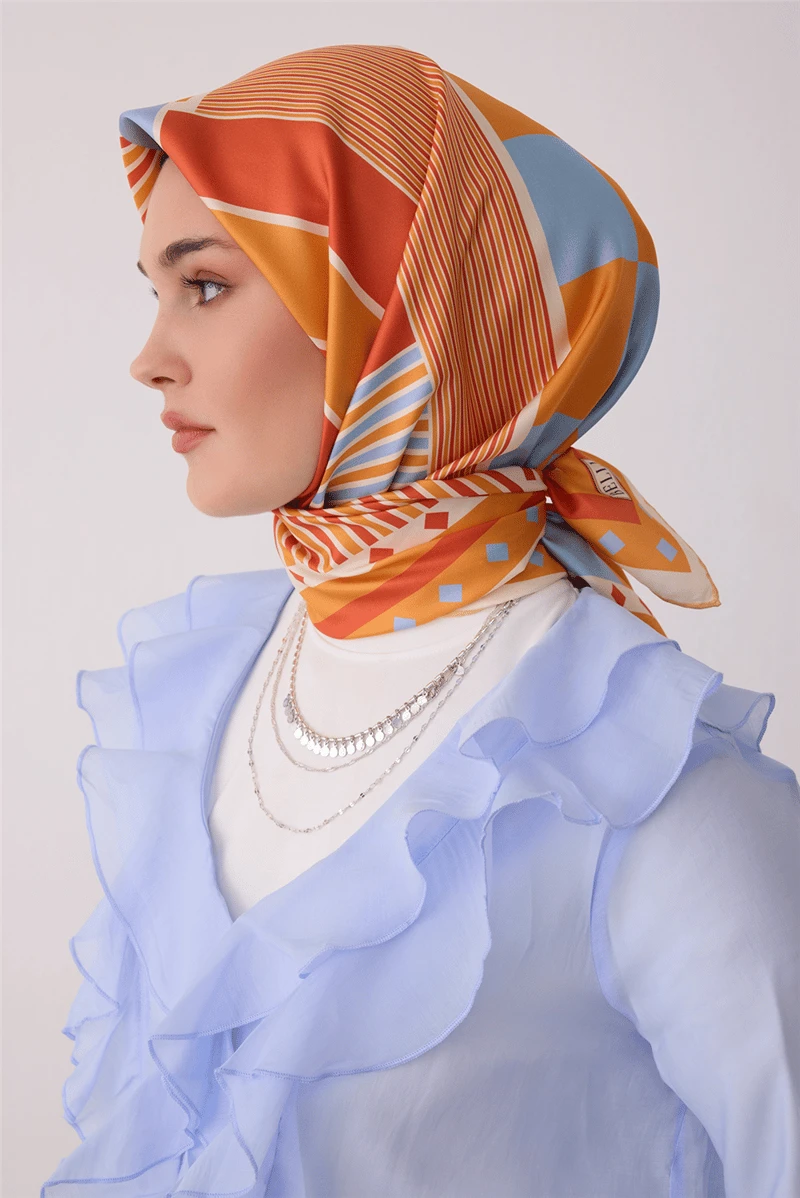 80 Belli Twill İpek Eşarp 4401D