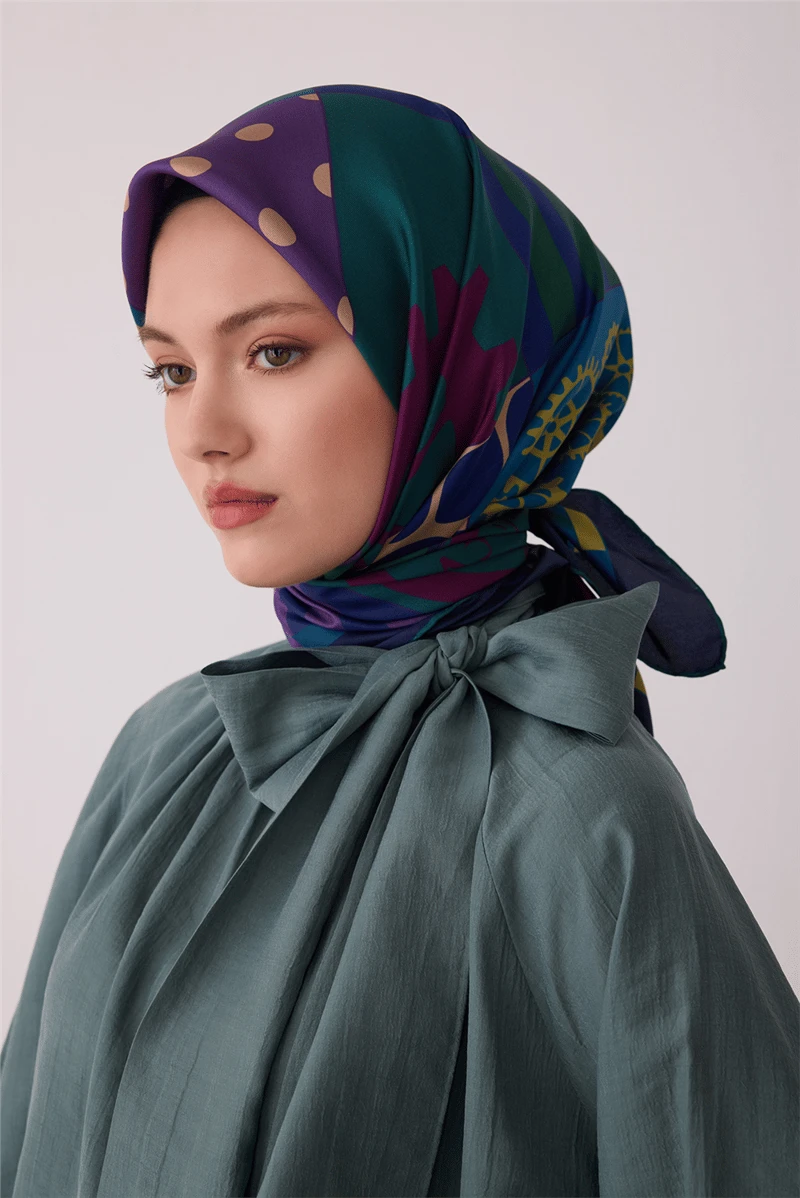 80 Belli Twill İpek Eşarp 4409D