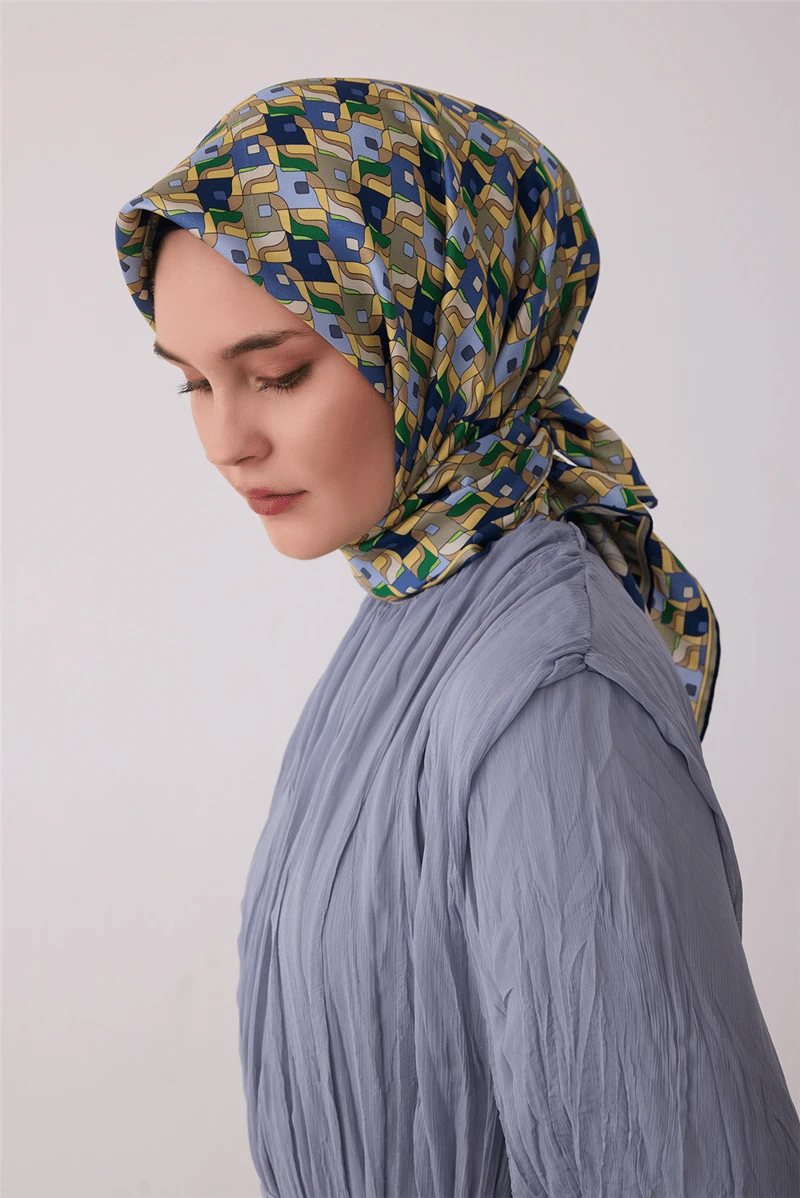 81 Belli Twill İpek Eşarp 4402D