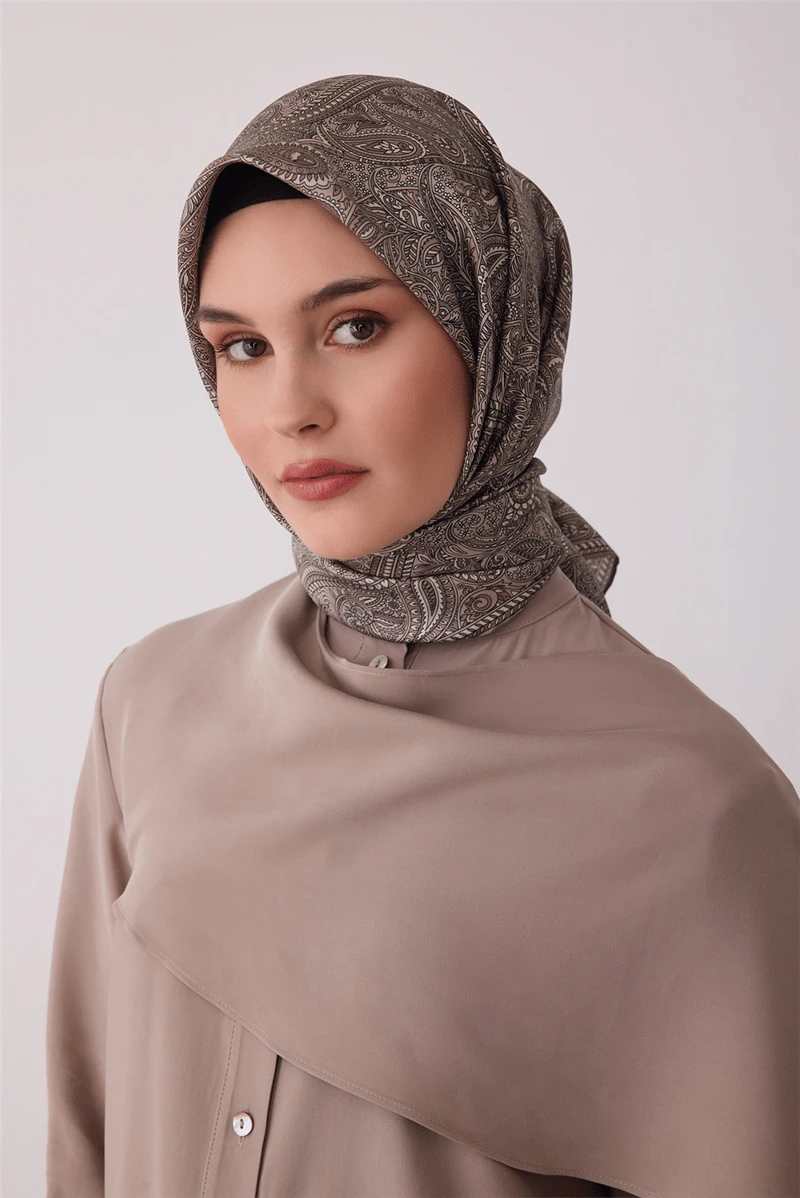 81 Belli Twill İpek Eşarp 4404D