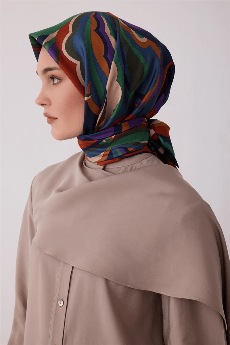 81 Belli Twill İpek Eşarp 4414D