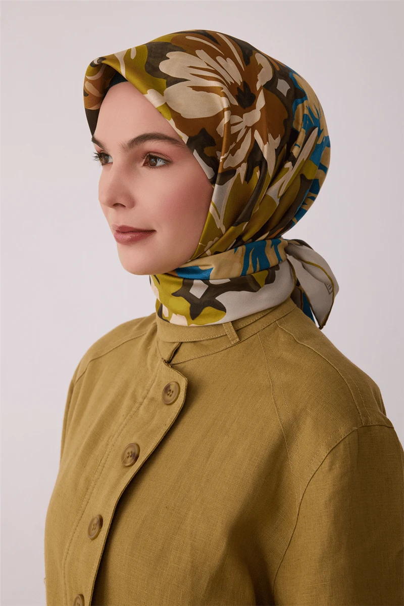 81 Belli Twill İpek Eşarp 4416D
