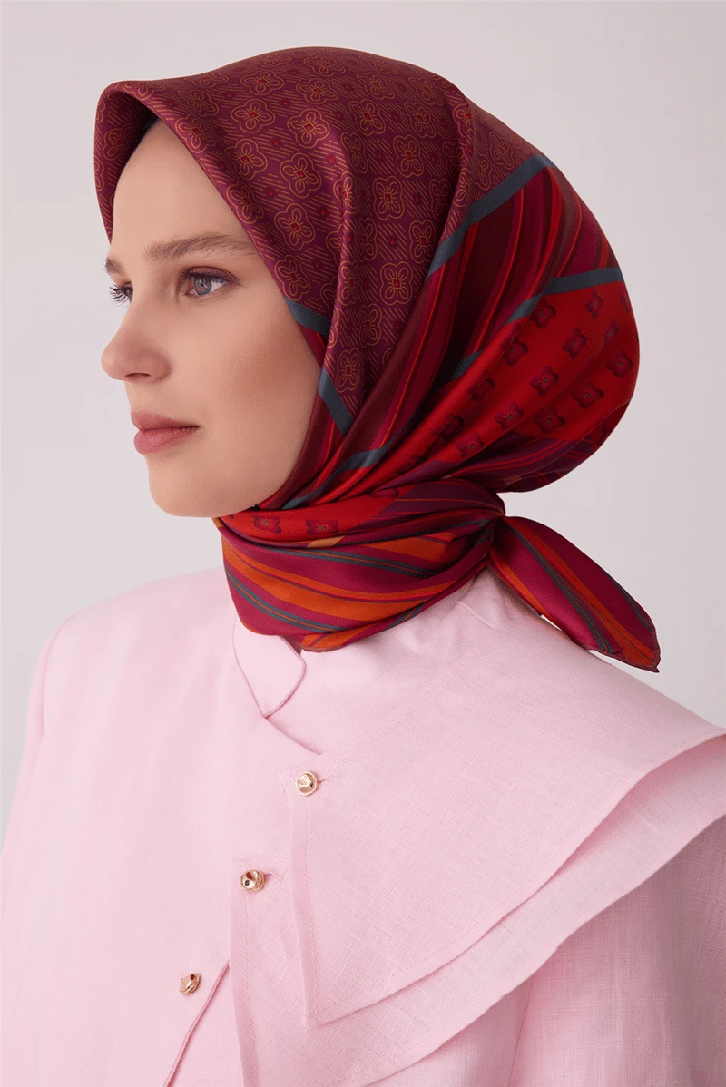 81 Belli Twill İpek Eşarp 4423D