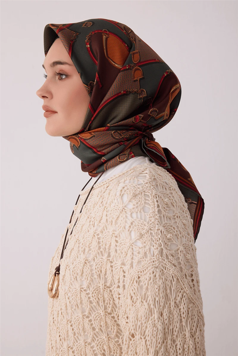 82 Belli Twill İpek Eşarp 4400D