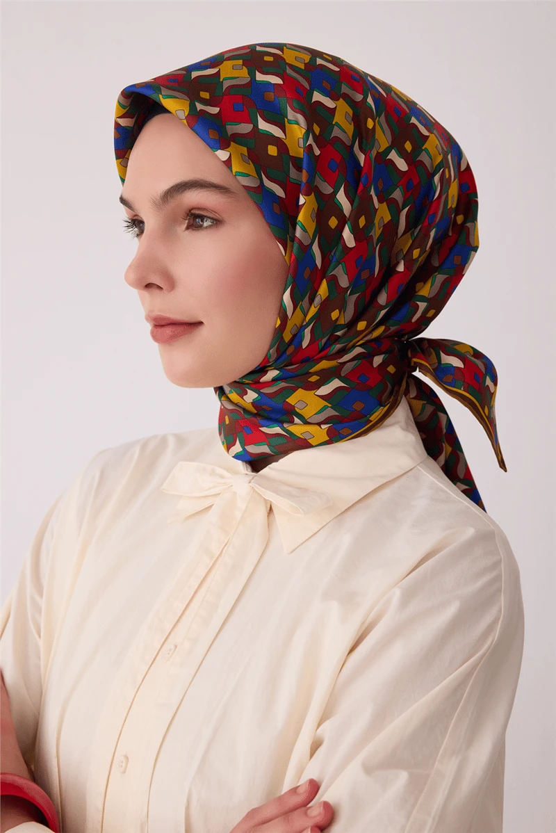 82 Belli Twill İpek Eşarp 4402D