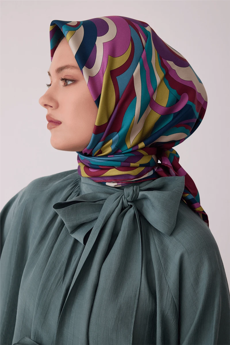 82 Belli Twill İpek Eşarp 4414D
