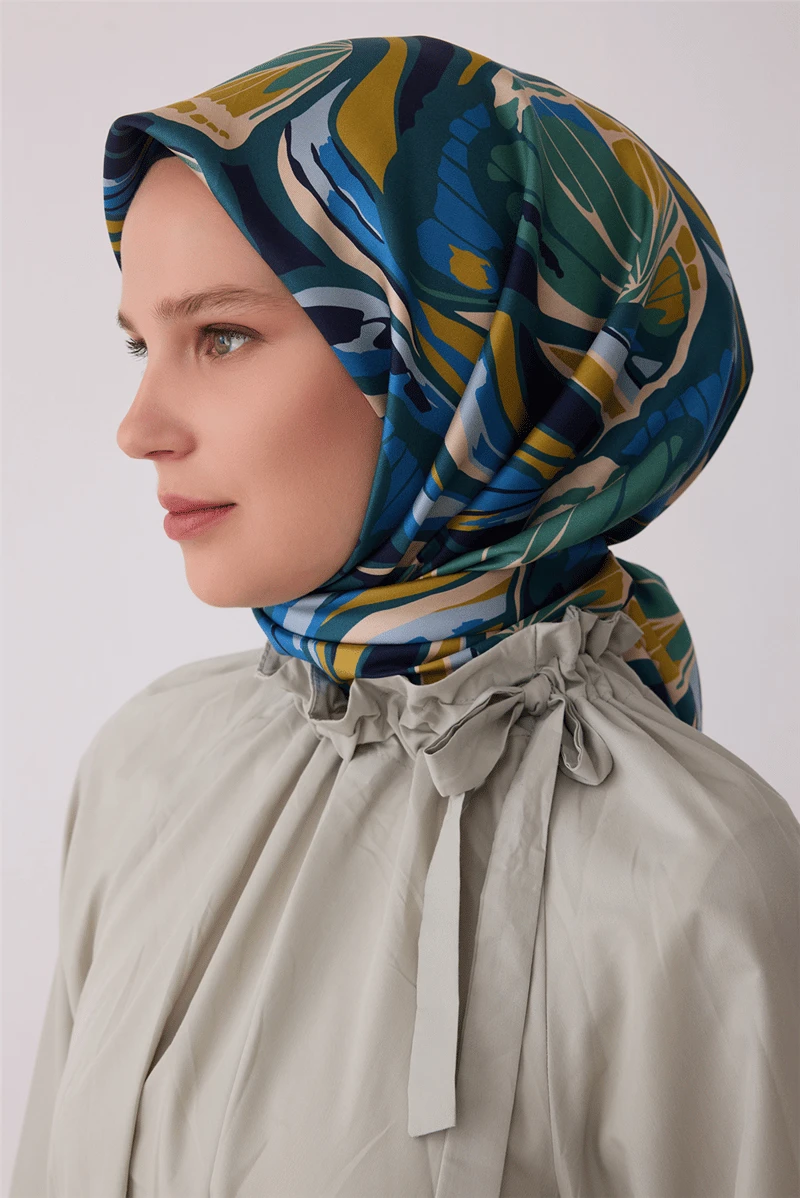 83 Belli Twill İpek Eşarp 4417D