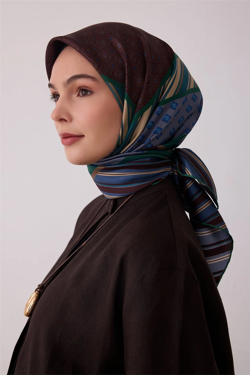 83 Belli Twill İpek Eşarp 4423D