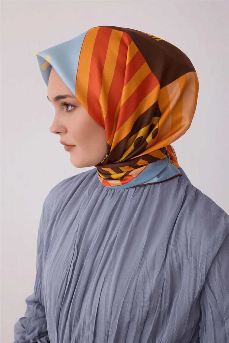 84 Belli Twill İpek Eşarp 4409D