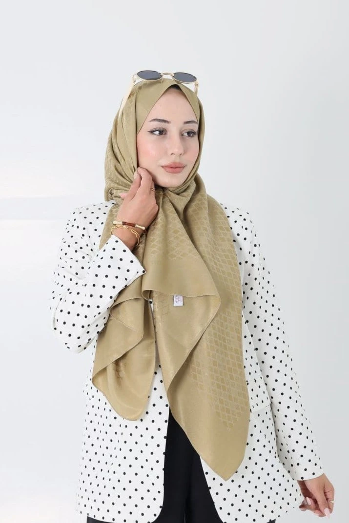 Çağla Loryan Scarf Ilgın Lumina Şal