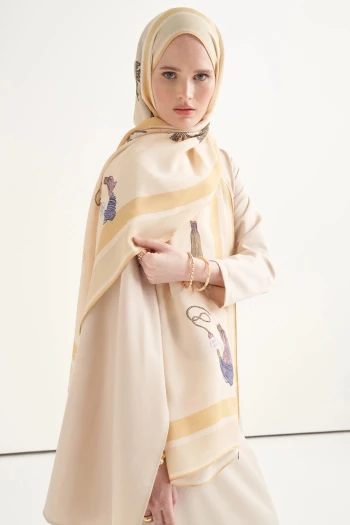Gold Carell Tassel Floş Şal