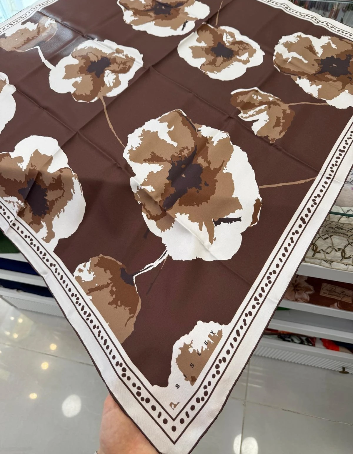 Kahverengi Sisley Twill İpek Eşarp 2025