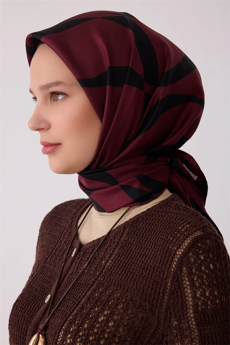 32 Belli Twill İpek Eşarp 4429D