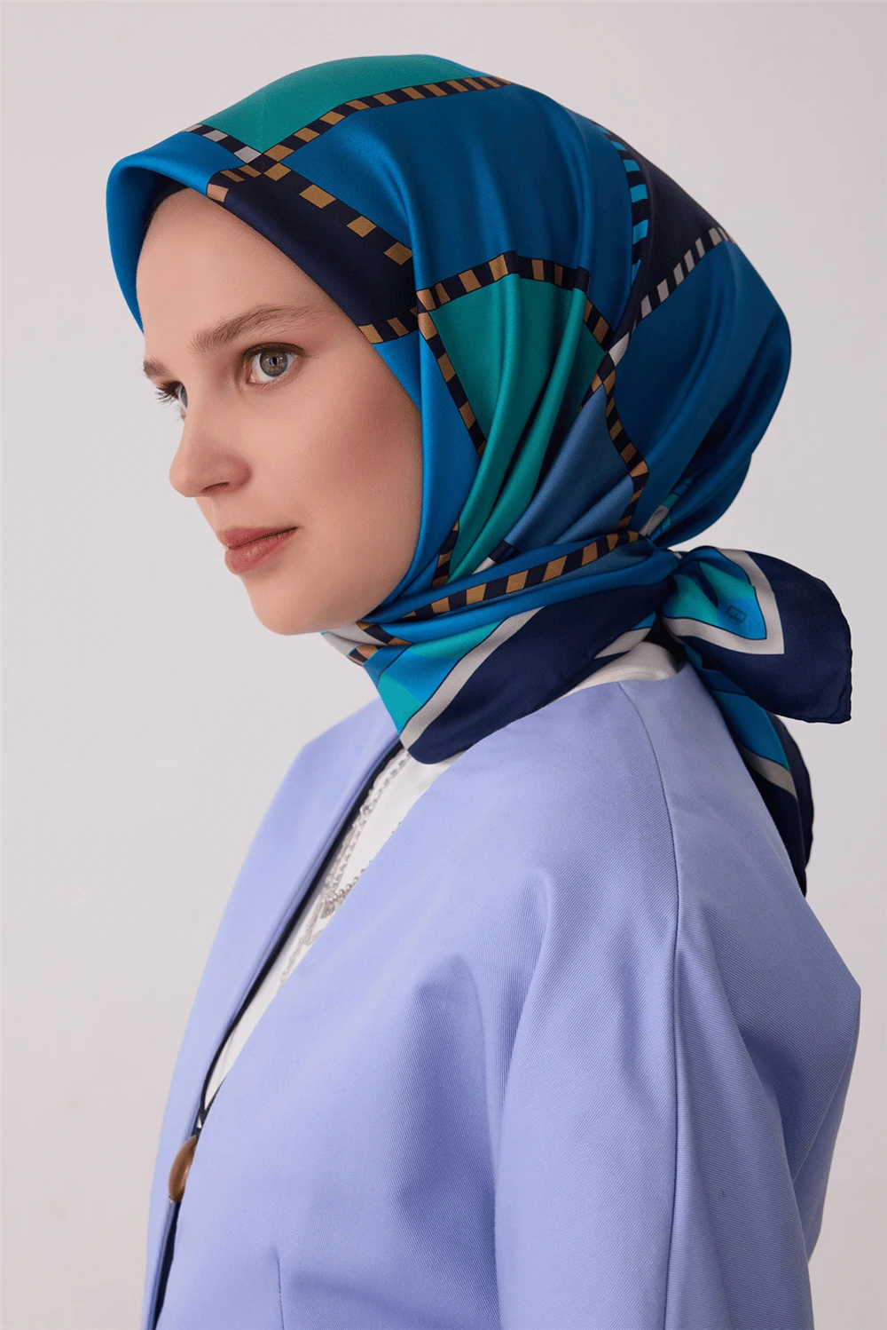 82 Belli Twill ipek Eşarp 4419D