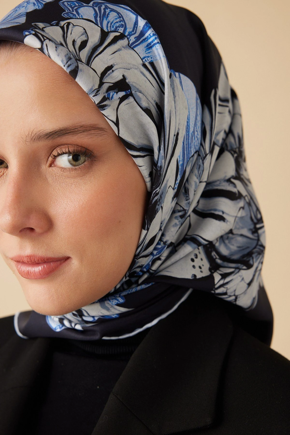 LACİVERT Maisa Neşve Twill İpek Eşarp