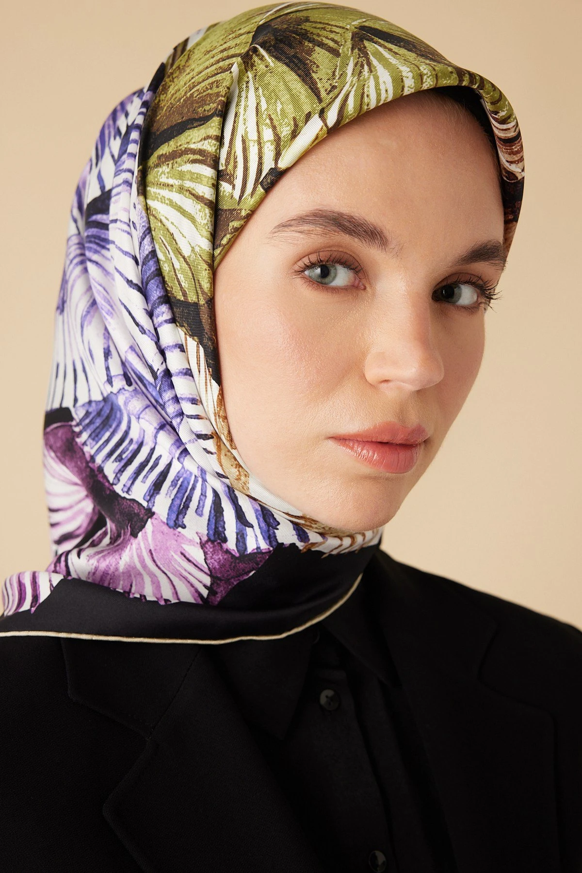 SİYAH Maisa Devran Twill İpek Eşarp